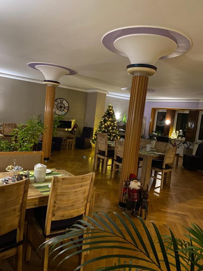 Hotel Sonnenhof Sindelfingen Exterior photo