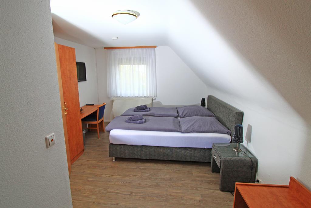 Hotel Sonnenhof Sindelfingen Room photo